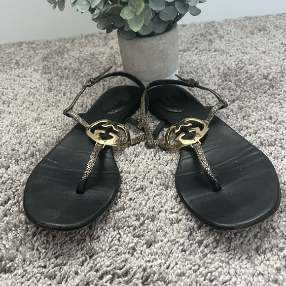 Gucci Metallic Leather GG Interlocking HEART Thong Sandal - Picture 5 of 10